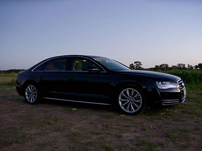 Audi a8 Black